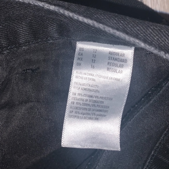 AE ripped black mom jeans - Picture 3 of 5